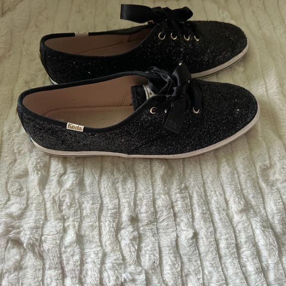Kate Spade black glitter shoe Size 8 - Picture 3 of 4
